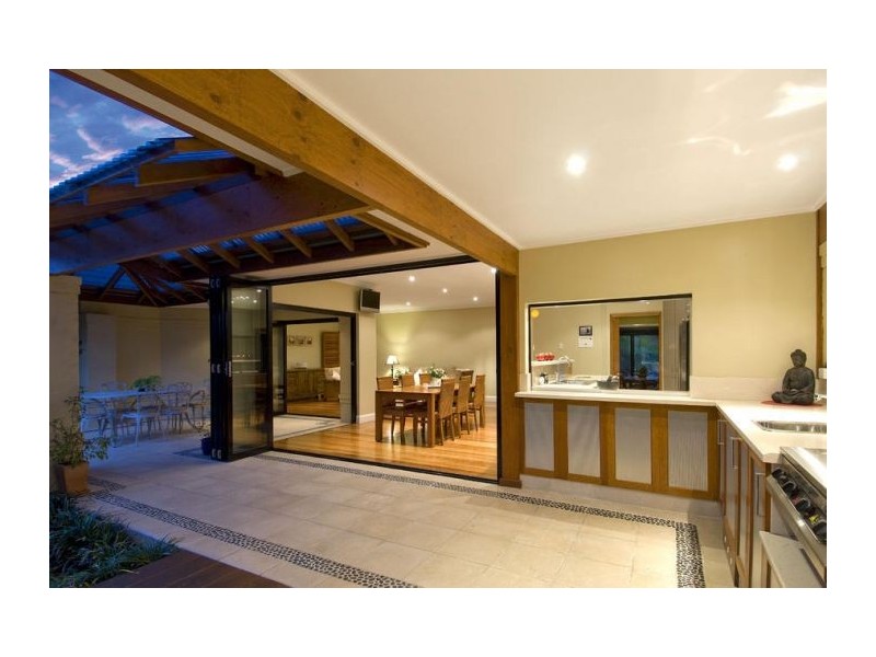 8 Kingscott Place, Castle Hill NSW 2154