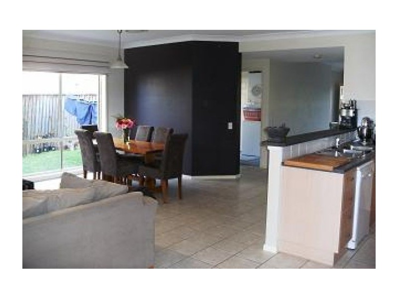 60 Beaumont Drive, Beaumont Hills NSW 2155