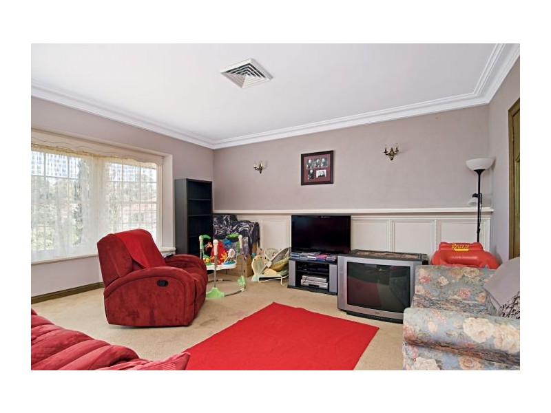 64 Iona Avenue, North Rocks NSW 2151