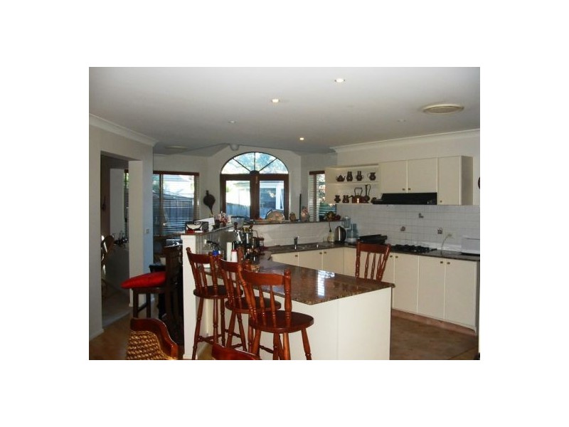 4 Crestview PL, Cherrybrook NSW 2126