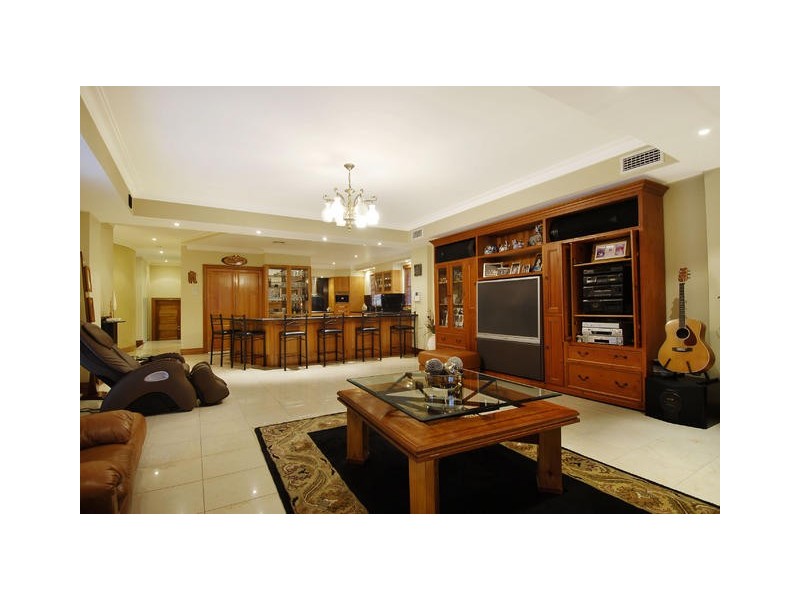 26 Wongajong Close, Castle Hill NSW 2154