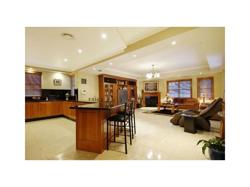 26 Wongajong Close, Castle Hill NSW 2154