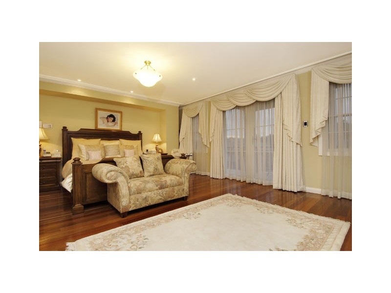 26 Wongajong Close, Castle Hill NSW 2154