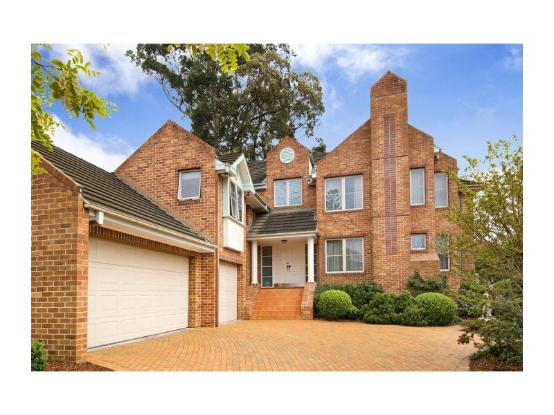 10 Lyneham Place, West Pennant Hills NSW 2125