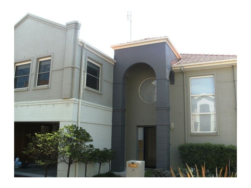 19 Government Farm Crescent, Castle Hill NSW 2154