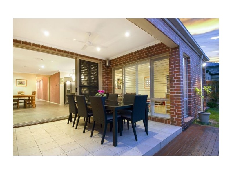 7 Honeyeater Cres, Beaumont Hills NSW 2155