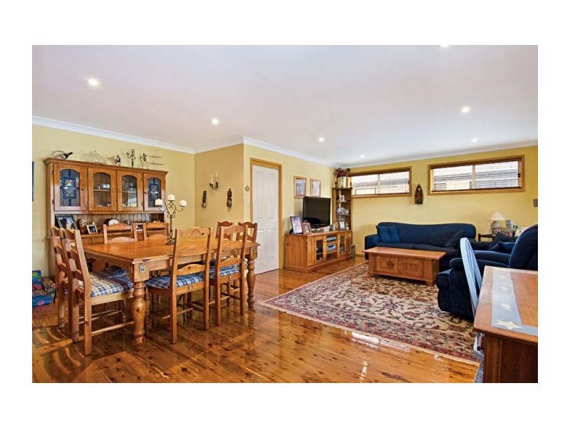 40 Glanmire RD, Baulkham Hills NSW 2153