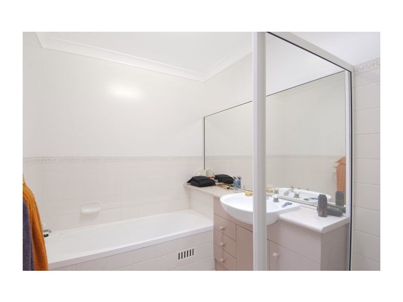 15b Kingussie Avenue, Castle Hill NSW 2154