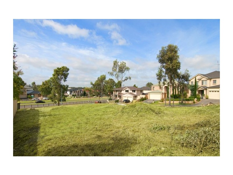 27 Softwood Avenue, Beaumont Hills NSW 2155