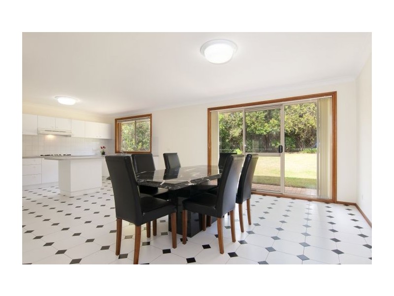 10 Woodgrove Avenue, Castle Hill NSW 2154