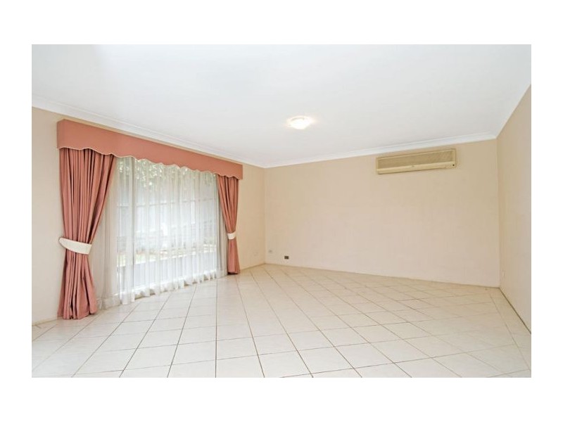 9 Taringa Avenue, Kellyville NSW 2155