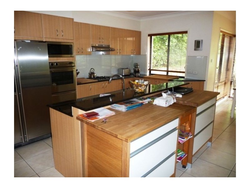 75a New Farm Rd, West Pennant Hills NSW 2125