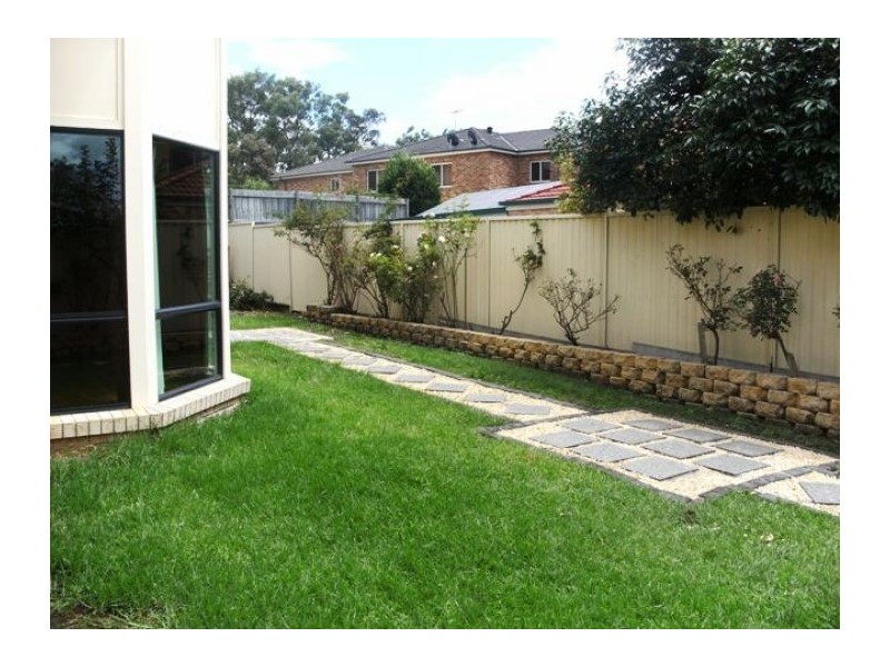 17  Broadleaf Avenue, Beaumont Hills NSW 2155