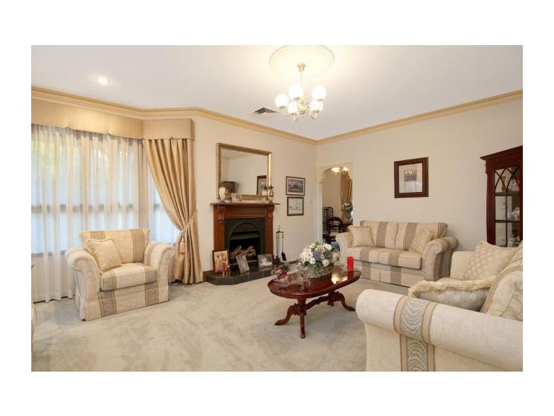 27 Patu Place, Cherrybrook NSW 2126