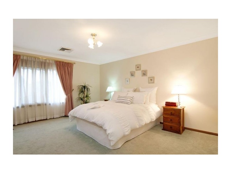 27 Patu Place, Cherrybrook NSW 2126