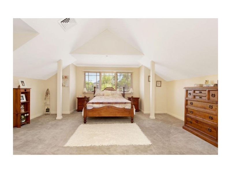 28 Old Glenhaven Road, Glenhaven NSW 2156