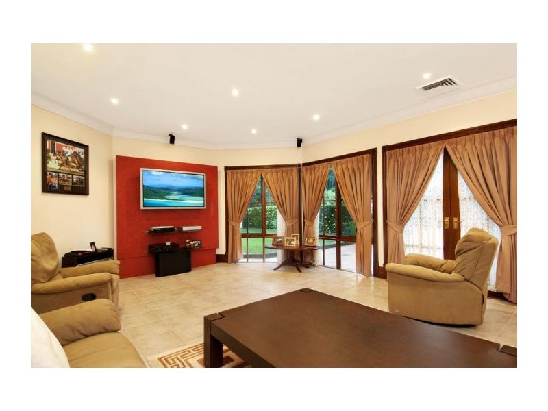 9 Avonleigh Way, West Pennant Hills NSW 2125