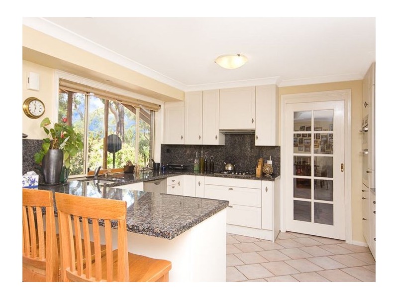 32 Fallon Dr, Dural NSW 2158