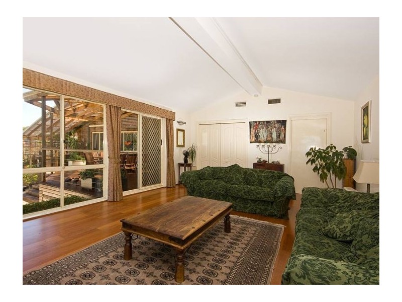 32 Fallon Dr, Dural NSW 2158