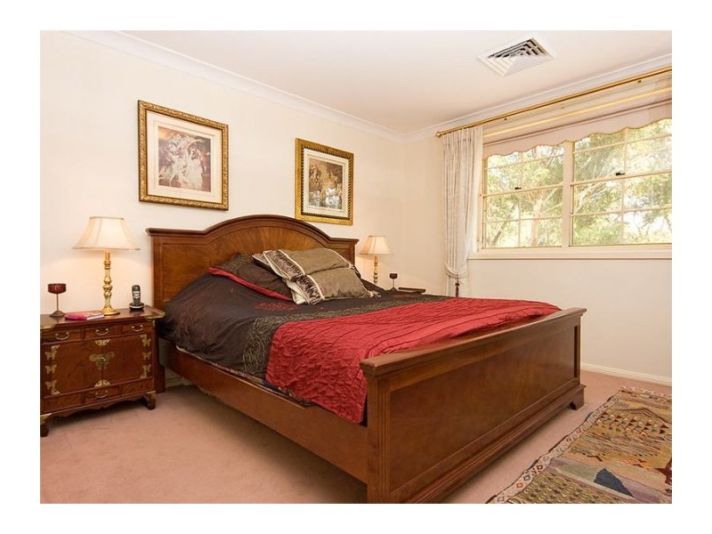 32 Fallon Dr, Dural NSW 2158