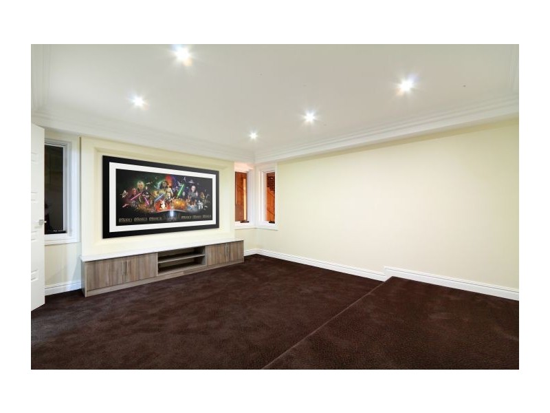 13 Matthew Way, West Pennant Hills NSW 2125