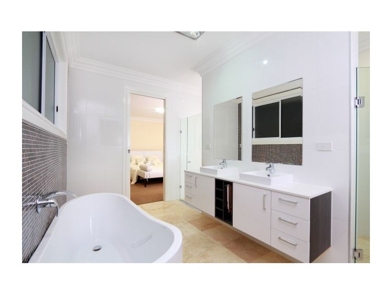 13 Matthew Way, West Pennant Hills NSW 2125
