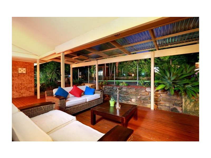 18 Woodchester Close, Castle Hill NSW 2154