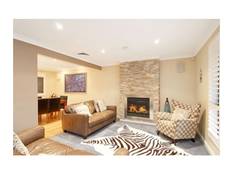 18 Woodchester Close, Castle Hill NSW 2154