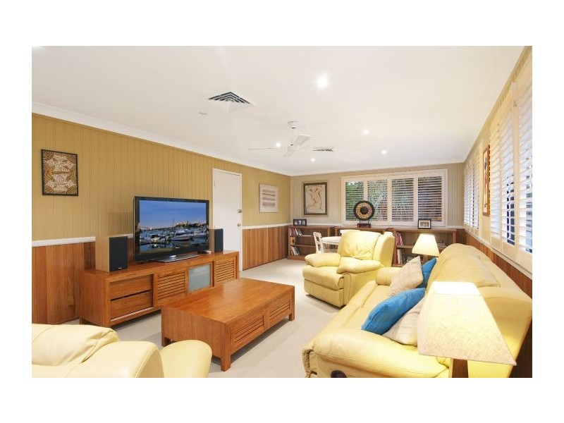 18 Woodchester Close, Castle Hill NSW 2154