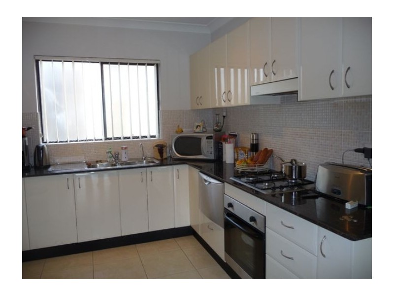 8/18-22 Campbell Street, Northmead NSW 2152