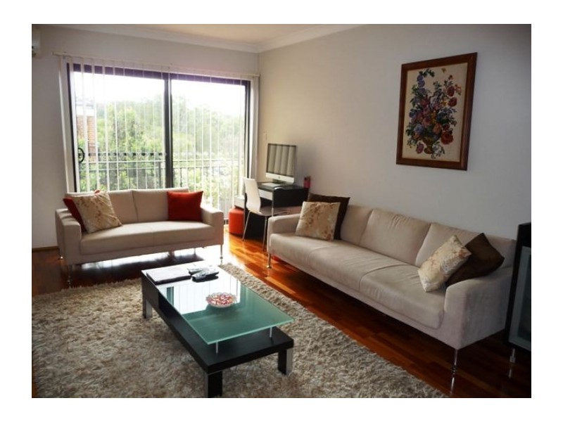 8/18-22 Campbell Street, Northmead NSW 2152