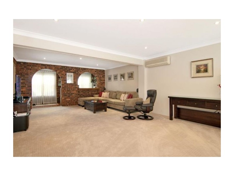 30 Pogson Drive, Cherrybrook NSW 2126