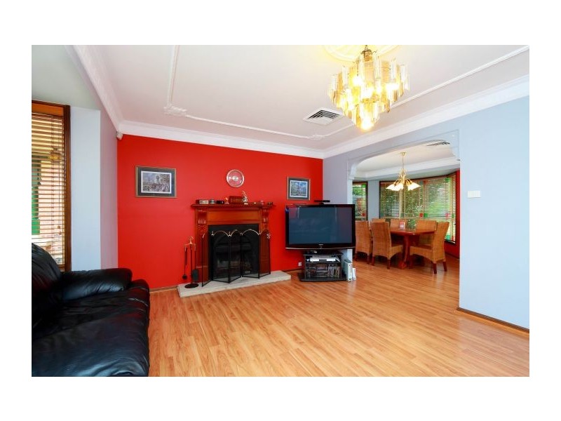 25 De La Salle Place, Castle Hill NSW 2154