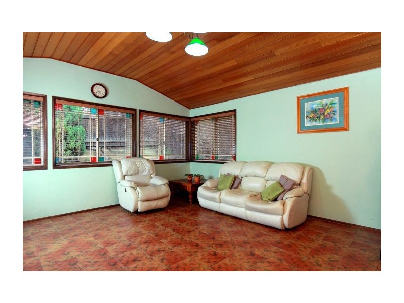 25 De La Salle Place, Castle Hill NSW 2154