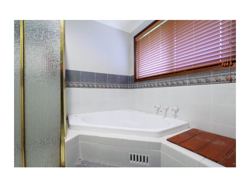 25 De La Salle Place, Castle Hill NSW 2154