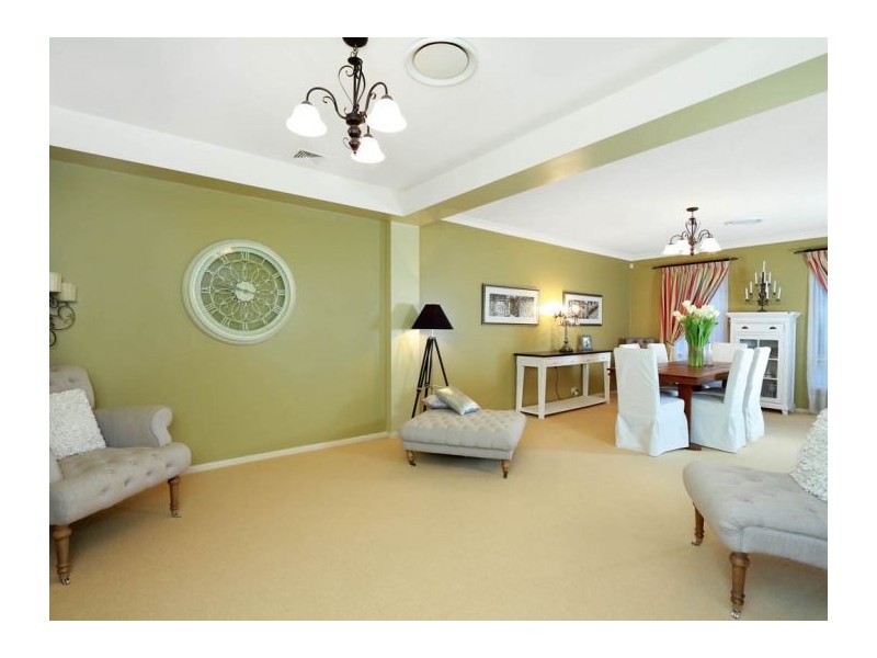 21 Strathfillan Way, Kellyville NSW 2155