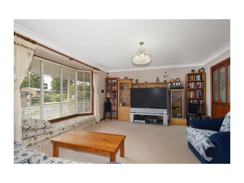 43 Cedarwood Dr, Cherrybrook NSW 2126