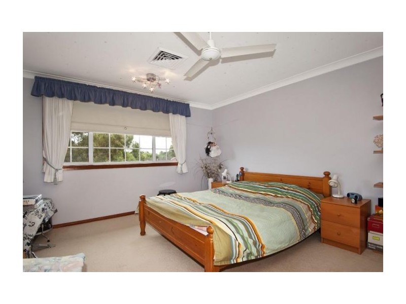 43 Cedarwood Dr, Cherrybrook NSW 2126