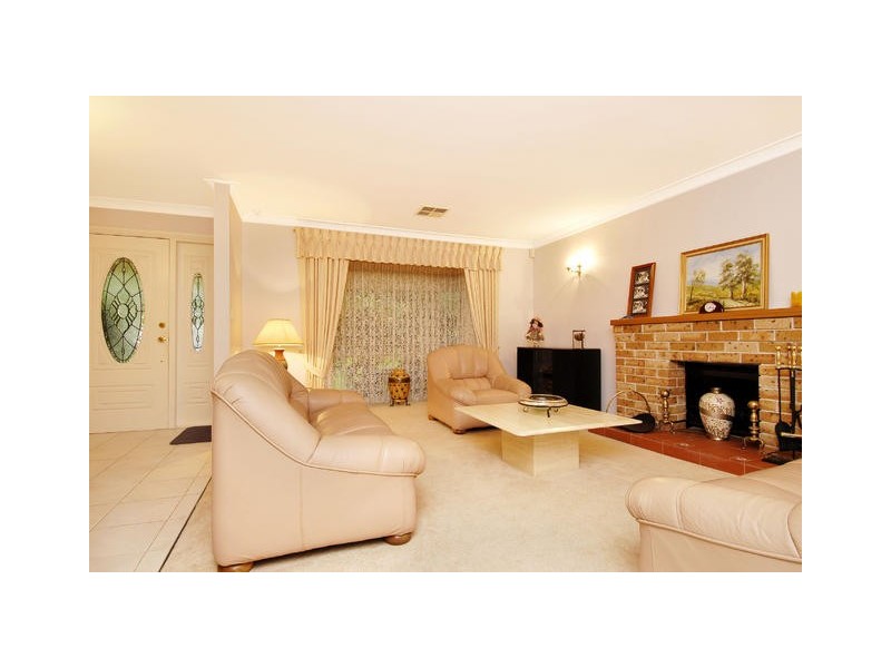 19 Pioneer Place, Castle Hill NSW 2154