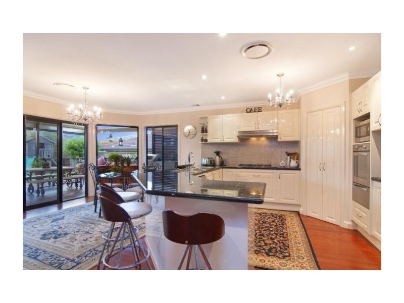 15 Rebellion Cct, Beaumont Hills NSW 2155