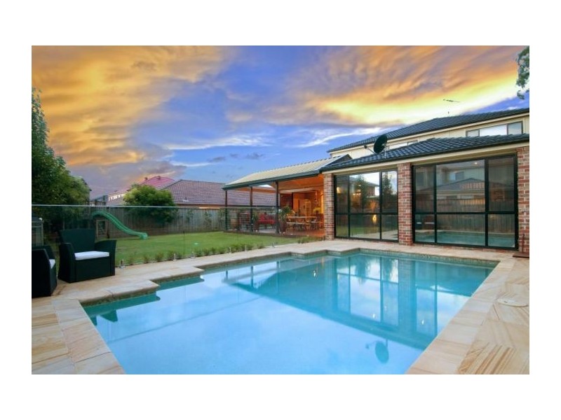 15 Rebellion Cct, Beaumont Hills NSW 2155