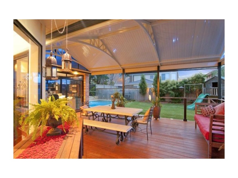 15 Rebellion Cct, Beaumont Hills NSW 2155