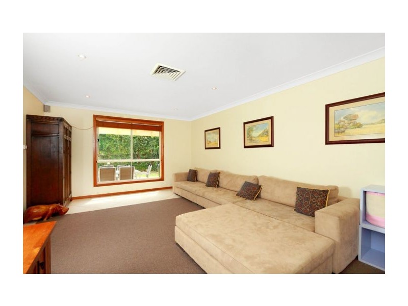 18 Ballymena Way, Kellyville NSW 2155