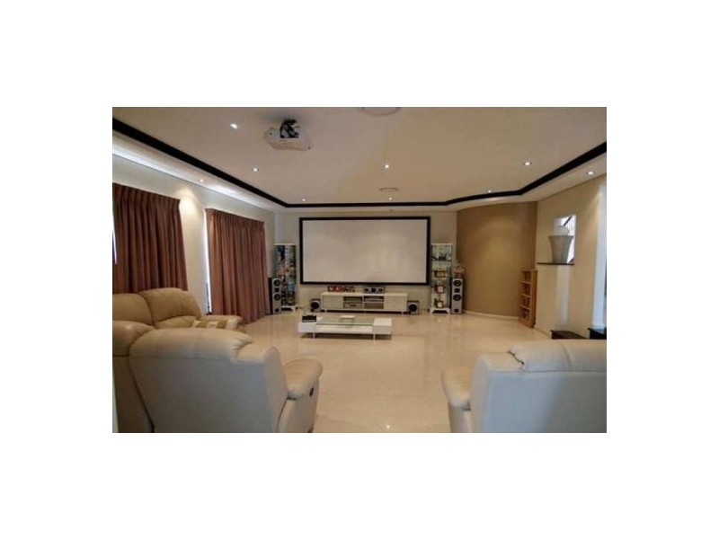 52 Powys Circuit, Castle Hill NSW 2154