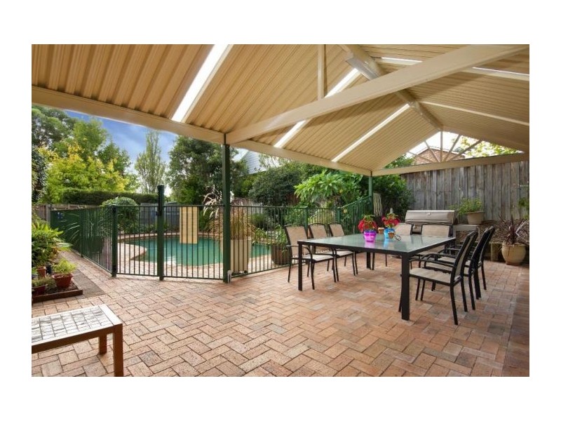 1 Yanderra Grove, Cherrybrook NSW 2126