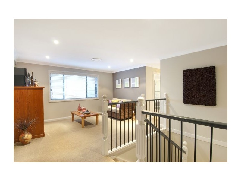 25 Woodside Av, Kellyville NSW 2155