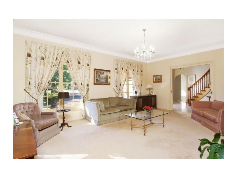 27 Duer Place, Cherrybrook NSW 2126