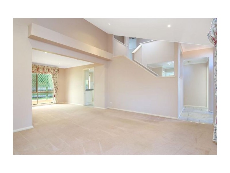 11 Angourie Court, Dural NSW 2158