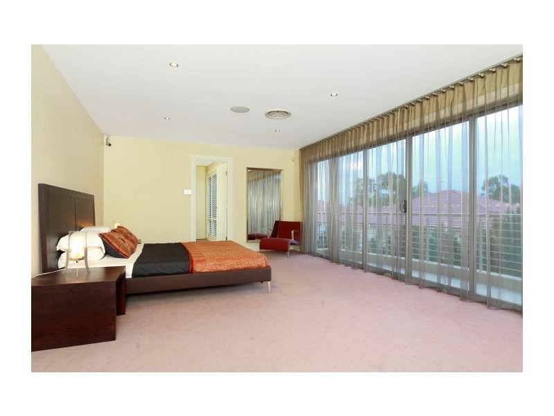 12 Blue Bell Circuit, Kellyville NSW 2155