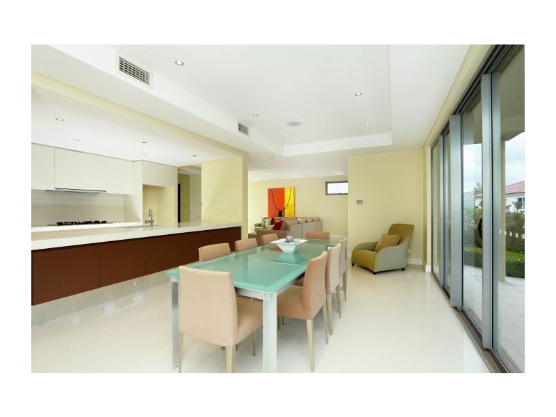 12 Blue Bell Circuit, Kellyville NSW 2155